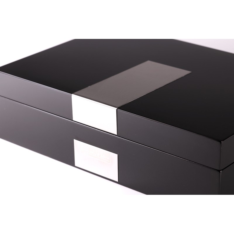 Скринька для зберігання годинників Salvadore WB/2022/8.BL 30х21х8,5 см Чорно-молочний