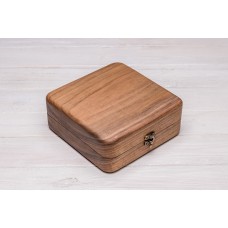 Дизайнерська коробочка для наручних годинників ecoWalnut 7х18х18 см