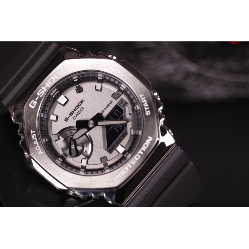 Годинник Casio G-SHOCK GM-2100-1AER