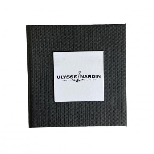 Подарункова упаковка-коробка для годинника Ulysse Nardin Чорний 90х90х60 мм Подарункова упаковка-коробка для годинника Ulysse Nardin Чорний 90х90х60 мм