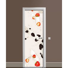 Наклейка на двері Zatarga «Ягідний шийк» 650х2000 мм вінілова 3Д наклейка декор самоклеюча
