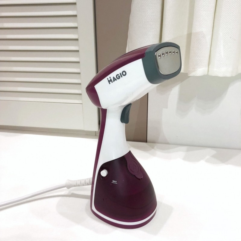 Відпарювач для одягу вертикальний MAGIO МG-325 250 мл