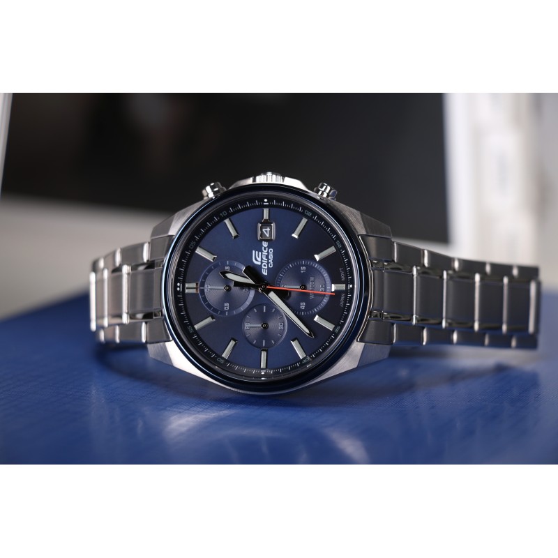 Годинник CASIO EDIFICE EFV-610DB-2AVUEF
