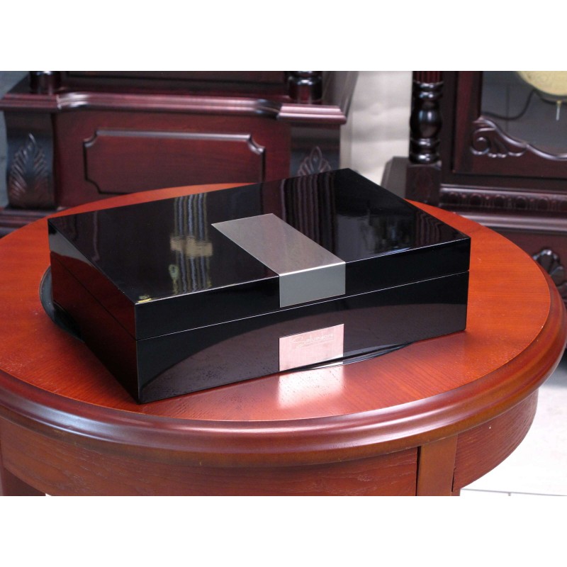 Скринька для зберігання годинників Salvadore WB/2022/8.BL 30х21х8,5 см Чорно-молочний