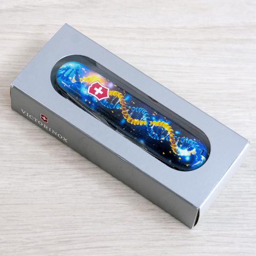 Складаний ніж Victorinox Huntsman Ukraine ДНК Українця Жовто-синій (1.3713.3_T3270pw) Складаний ніж Victorinox Huntsman Ukraine ДНК Українця Жовто-синій (1.3713.3_T3270pw)