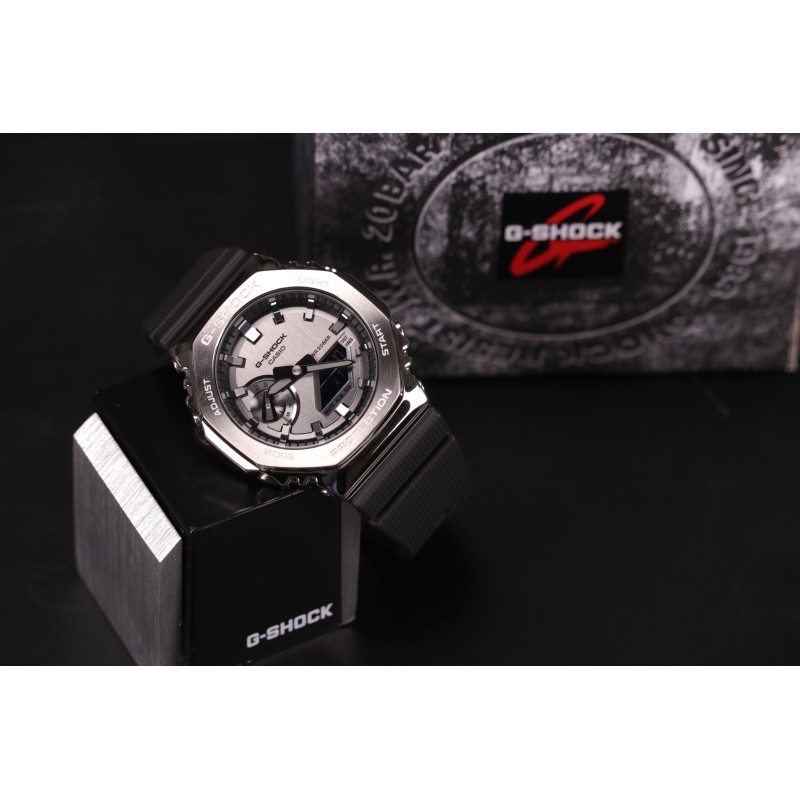 Годинник Casio G-SHOCK GM-2100-1AER