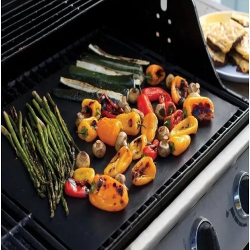 Тефлоновий килимок для гриля No Brand BBQ grill sheet з антипригарним покриттям 33x40 см Чорний (2104618536) Тефлоновий килимок для гриля No Brand BBQ grill sheet з антипригарним покриттям 33x40 см Чорний (2104618536)