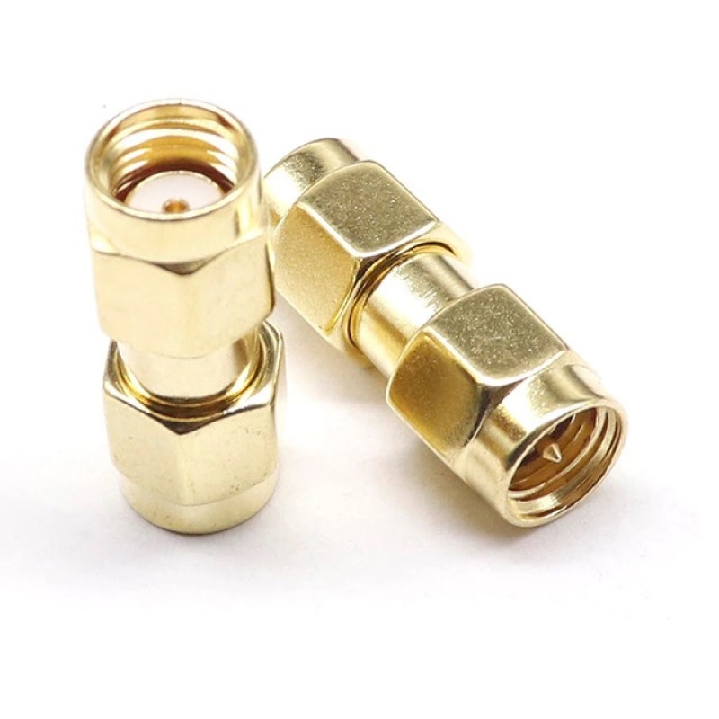 SMA перехідник коннектор з RP-SMA male на SMA male зі штирьком з 1-ї сторони