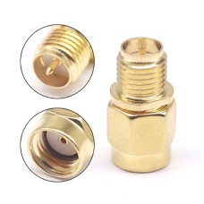 SMA перехідник з RP-SMA male на RP-SMA female зі штирьком з 1-ї сторони