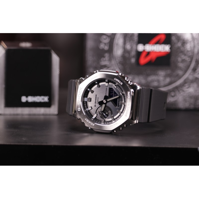 Годинник Casio G-SHOCK GM-2100-1AER