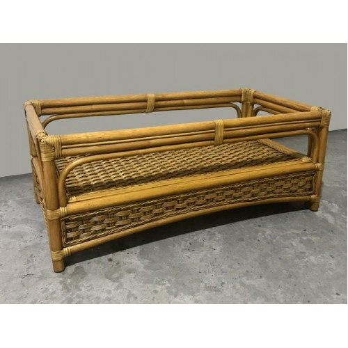 Кавовий столик Cruzo Пелікан 600х420х1000 мм Королівський дуб st0012 Кавовий столик Cruzo Пелікан 600х420х1000 мм Королівський дуб st0012