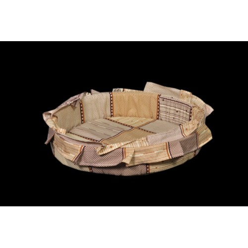 Лежак (лежанка) для котів та собак (з рюшею) Мур-Мяу №2 Бежевий Лежак (лежанка) для котів та собак (з рюшею) Мур-Мяу №2 Бежевий