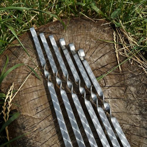 Шампур з ручкою і кільцем Gorillas BBQ SKK4 40 см (5012) Шампур з ручкою і кільцем Gorillas BBQ SKK4 40 см (5012)