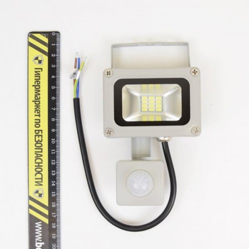 LED-прожектор Lightwell LW-10W-220PIR із датчиком руху