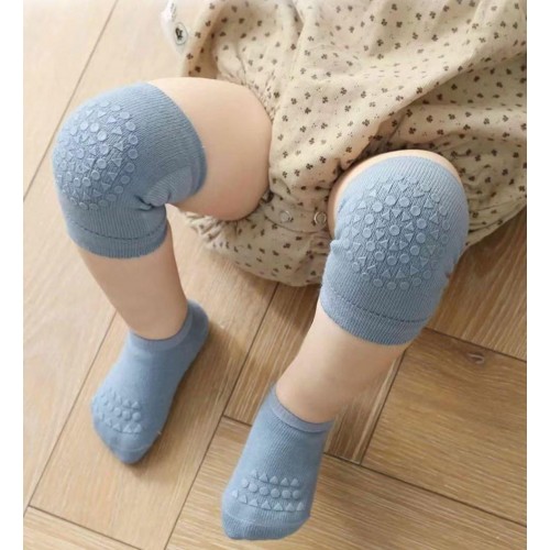 Набір наколінників та шкарпеток дитячих для повзання малюків Hoz Children Knee One Size Blue в інтернет супермаркеті PbayMarket!