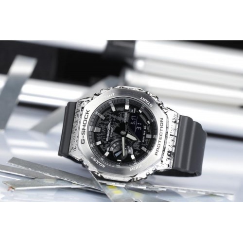 Годинник Casio G-SHOCK GM-2100GC-1A Годинник Casio G-SHOCK GM-2100GC-1A