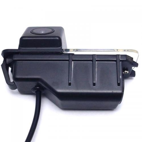 Штатна камера заднього виду No Brand Volkswagen Golf VI Passat CC B7 Beetle Phaeton Scirocco Bora Polo 2011+ (4828) Штатна камера заднього виду No Brand Volkswagen Golf VI Passat CC B7 Beetle Phaeton Scirocco Bora Polo 2011+ (4828)