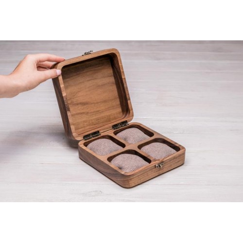 Дизайнерська коробочка для наручних годинників ecoWalnut 7х18х18 см Дизайнерська коробочка для наручних годинників ecoWalnut 7х18х18 см