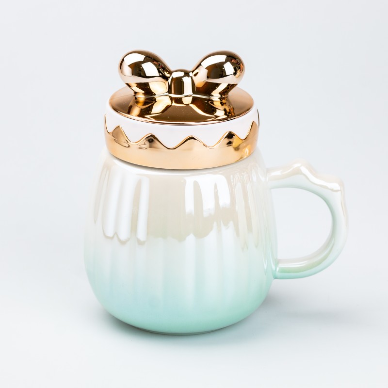 Кружка керамічна TS Kitchen Life 500 мл з кришкою зелений градієнт (HP7194GR)