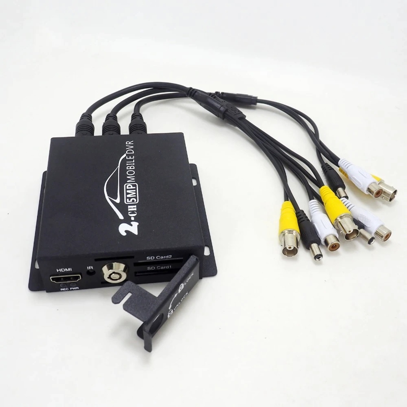 Мобільний AHD відеореєстратор на 2 камери Pomiacam HD DVR для таксі, автобусів, вантажівок, 5 Мп, Quad HD, SD до 128 Гб, пульт ДУ