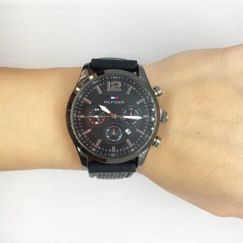 Наручний годинник чоловічий Clockhouse Hilfiger Чорний (IBW300B) Наручний годинник чоловічий Clockhouse Hilfiger Чорний (IBW300B)