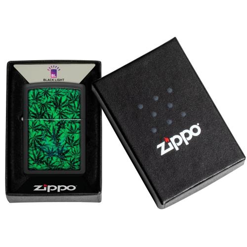 Запальничка бензинова Zippo Cannabis Design Black Light (48736) Запальничка бензинова Zippo Cannabis Design Black Light (48736)