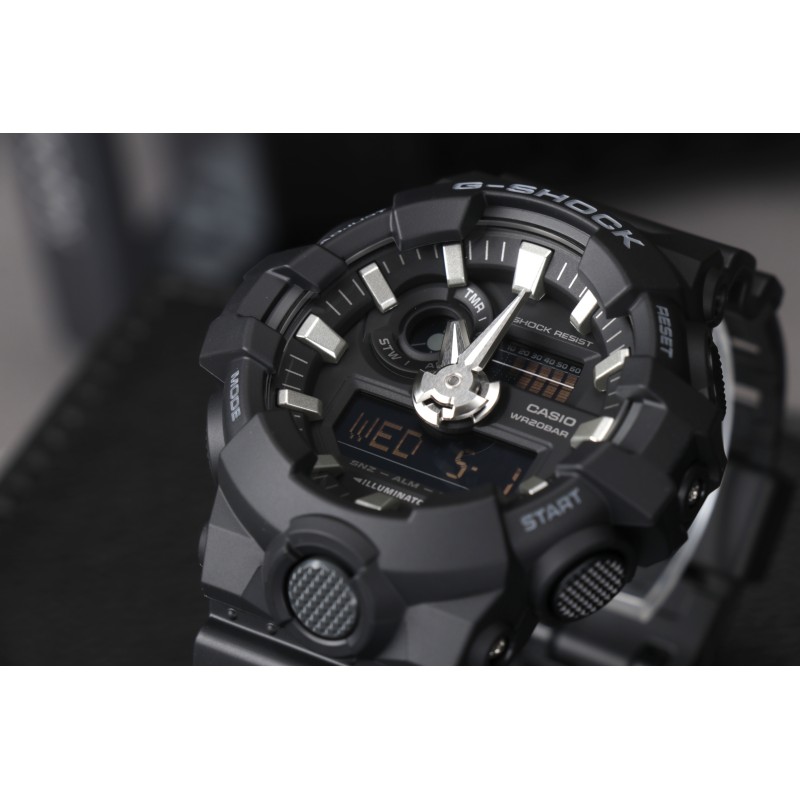 Наручний годинник Casio G-SHOCK GA-700-1BER