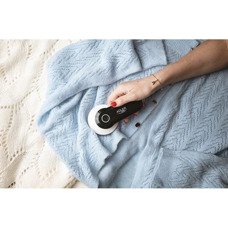 Машинка для видалення катишків з одягу Adler AD 9615, біла з чорним