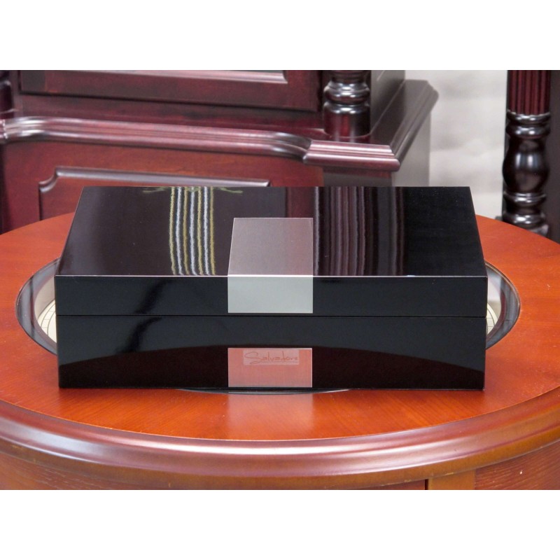 Скринька для зберігання годинників Salvadore WB/2022/8.BL 30х21х8,5 см Чорно-молочний