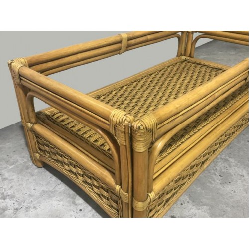 Кавовий столик Cruzo Пелікан 600х420х1000 мм Королівський дуб st0012 Кавовий столик Cruzo Пелікан 600х420х1000 мм Королівський дуб st0012