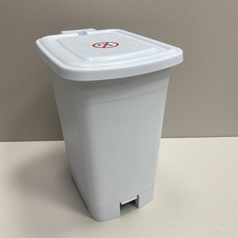 Контейнер для сміття пластиковий 8 л з педалькою Ucsan Plastik 344