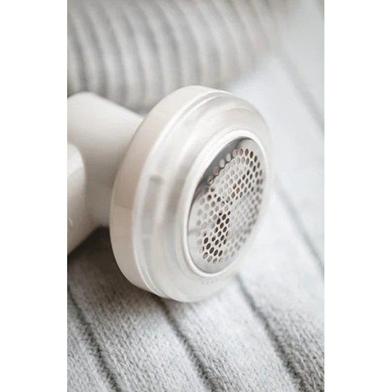 Машинка для видалення катишків з одягу Adler AD 9615, біла з чорним