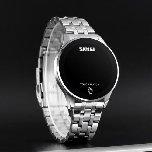 Чоловічий наручний світлодіодний годинник Skmei 1579 light Сріблястий Чоловічий наручний світлодіодний годинник Skmei 1579 light Сріблястий
