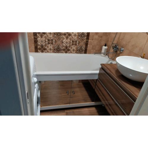 Дзеркальний екран Mikola-M під ванну 120 см