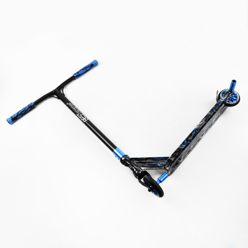 Самокат трюковий Best Scooter HIC-система пеги алюмінієвий диск та дека принт Skulls and blue hands 100 кг Різнокольоровий (105679) Самокат трюковий Best Scooter HIC-система пеги алюмінієвий диск та дека принт Skulls and blue hands 100 кг Різнокольоровий (105679)