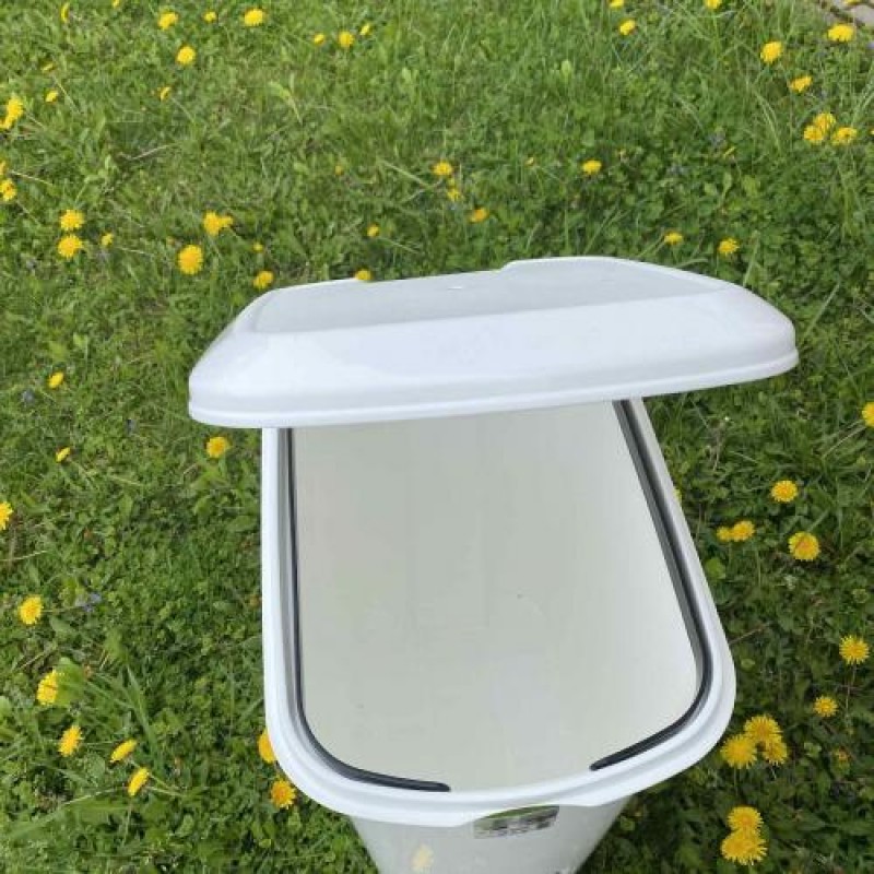 Контейнер для сміття 40 л з педалькою Ucsan Plastik M-1056