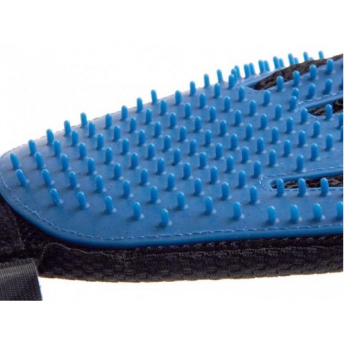 Рукавичка для вичісування вовни True Touch для котів та собак Чорно-синя (H.8126q) Рукавичка для вичісування вовни True Touch для котів та собак Чорно-синя (H.8126q)