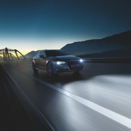 Галогенова лампа Osram H4 12V 60W P43t Cool Blue Intense Next Gen (64193CBN-01B) в інтернет супермаркеті PbayMarket! Галогенова лампа Osram H4 12V 60W P43t Cool Blue Intense Next Gen (64193CBN-01B) в інтернет супермаркеті PbayMarket!