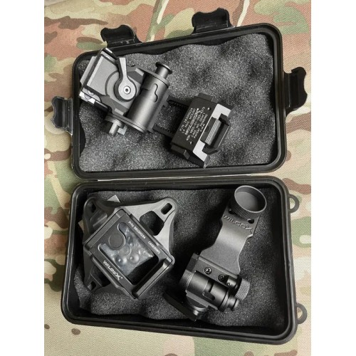 Комплект кріплень для приладу нічного бачення Wilcox L4G24 J-Arm 3 Hole Shroud PVS-14 (2192004322) Комплект кріплень для приладу нічного бачення Wilcox L4G24 J-Arm 3 Hole Shroud PVS-14 (2192004322)