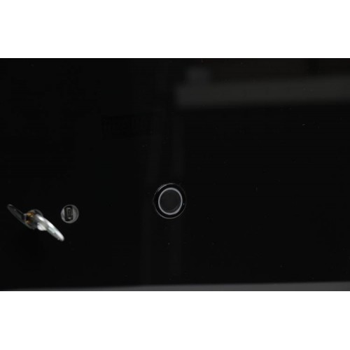 Сейф Salvadore для підзаводу 6 годинників Mini Black Safe 440х260х440 мм Чорний Сейф Salvadore для підзаводу 6 годинників Mini Black Safe 440х260х440 мм Чорний