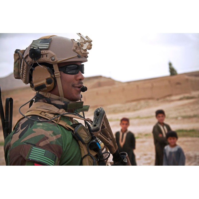 Захисні тактичні сонцезахисні окуляри з поляризацією Daisy X7 Black + 4 комплекти лінз