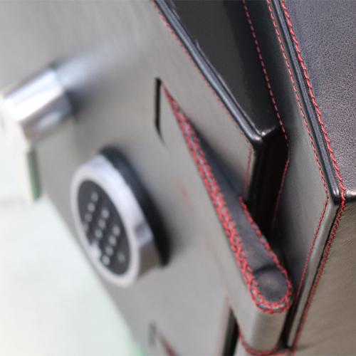 Сейф вогневзлостійкий Griffon CLE II.68.E LEATHER Сейф вогневзлостійкий Griffon CLE II.68.E LEATHER