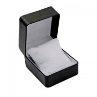 Скринька для наручного годинника Clockhouse PU 10.2x11.2x7.5 см Чорний (IBW918B) Скринька для наручного годинника Clockhouse PU 10.2x11.2x7.5 см Чорний (IBW918B)